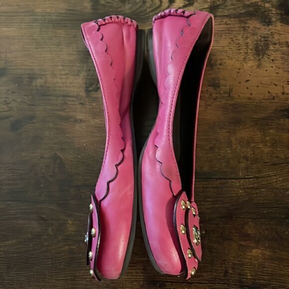 Tory Burch leather heart with logo ballerina flats in Magenta Size 5.5 - Picture 2 of 5